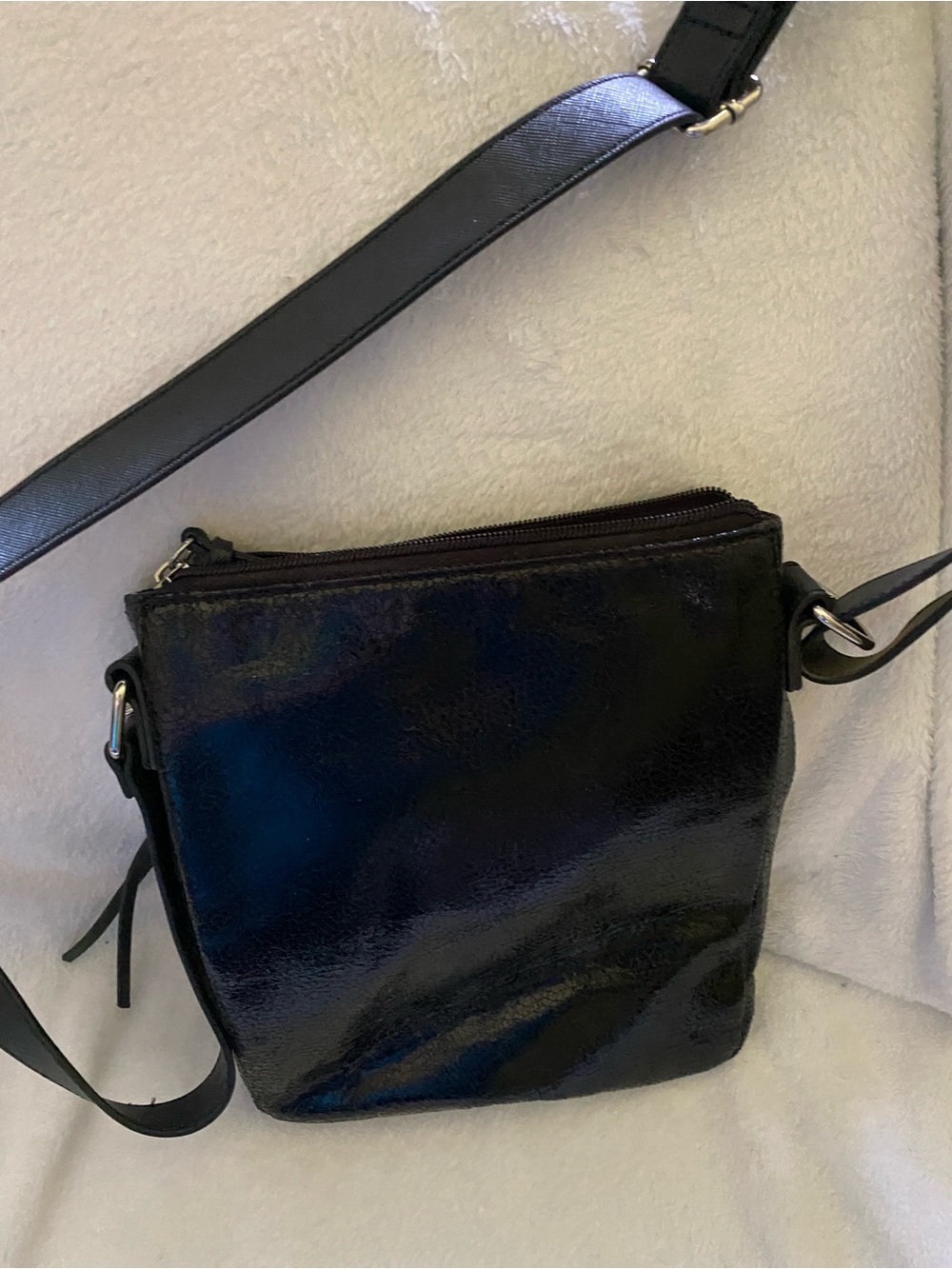 Harley Davidson Black Quilted Crossbody Bag with Front Zip Pocket - Picture 2 of 4